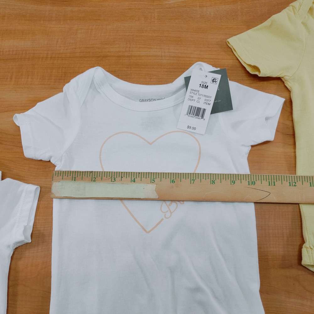 Grayson Mini Baby Bodysuit Bundle 3pk White‎ Yellow Heart Sunshine 6-9M 18M 24M - Picture 3 of 10